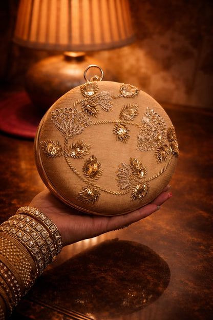 Round Embellished Clutch – Gold