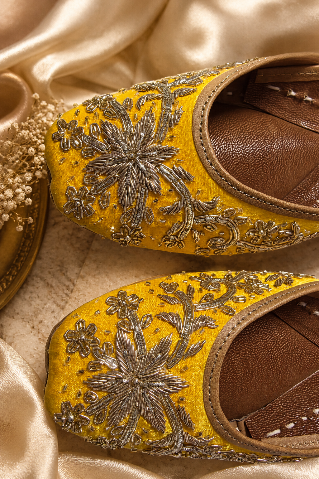 Mustard Yellow gold Jutti & Clutch Combo