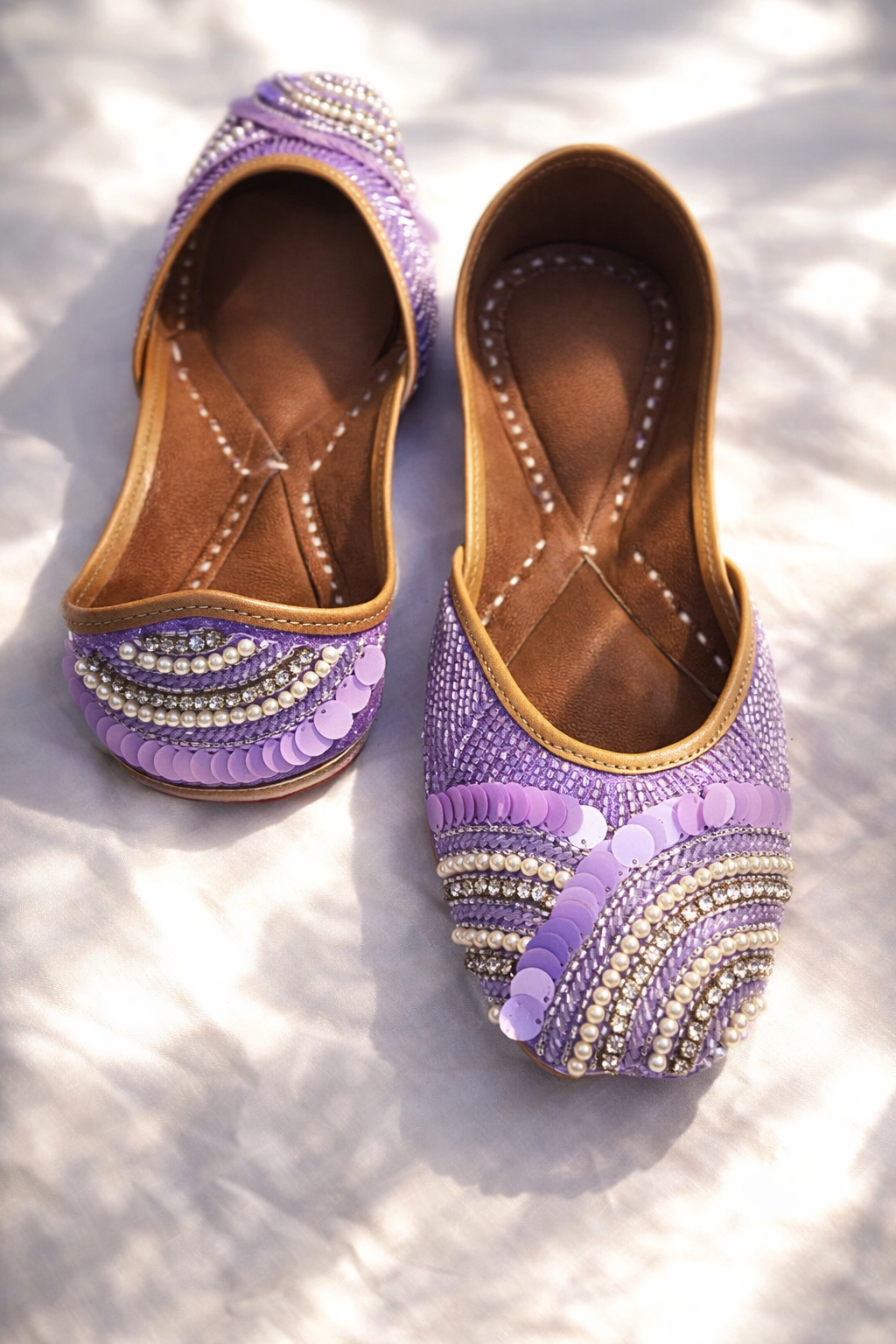 Lilac Pearl Embellished Juttis