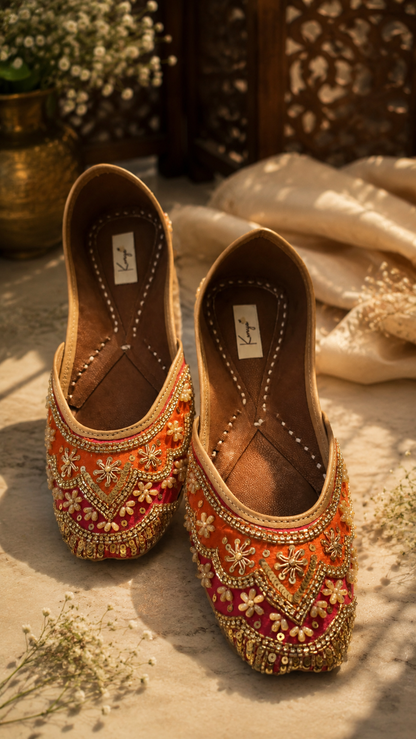 Komya Gulnaar Embellished Jutti