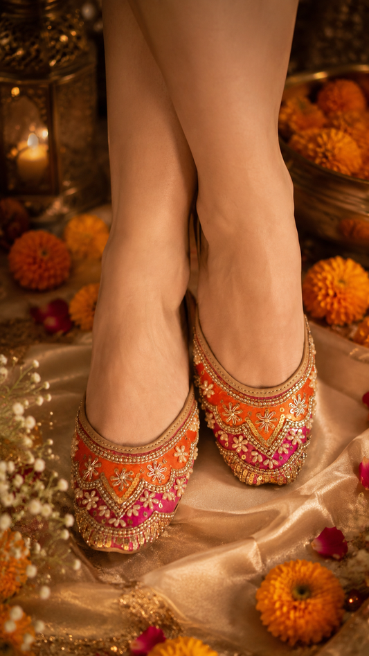 Komya Gulnaar Embellished Jutti